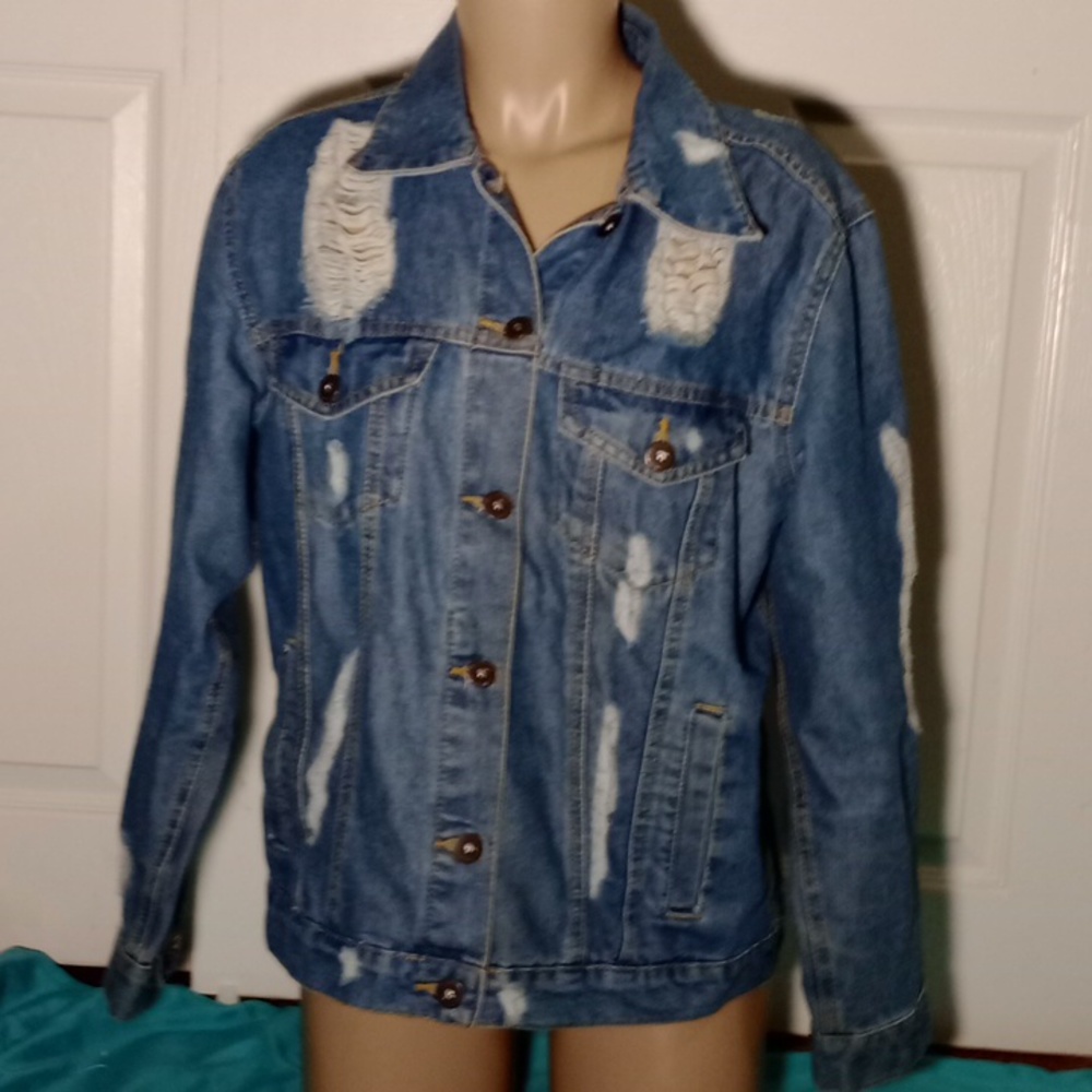 HIGHWAY JEAN  distressed, button front jacket. MEDIUM
